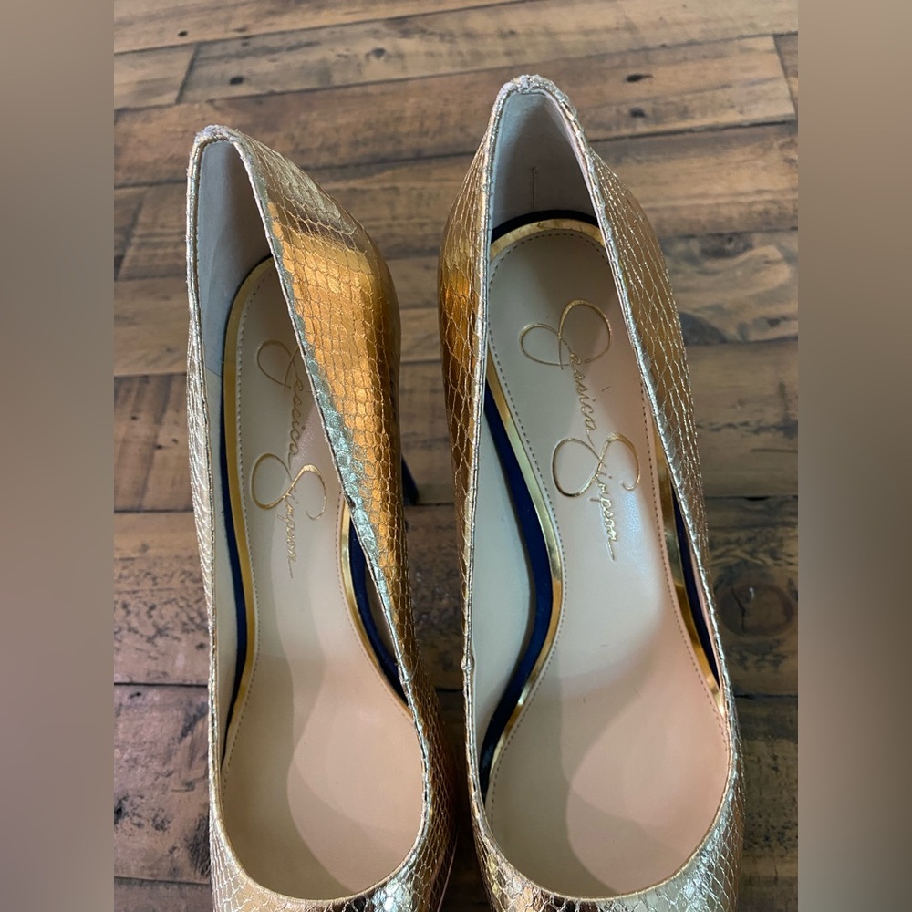 Jessica Simpson Pumps - Picture 2 of 10